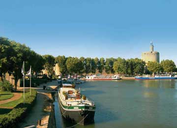 RESORT : AIGUES-MORTES