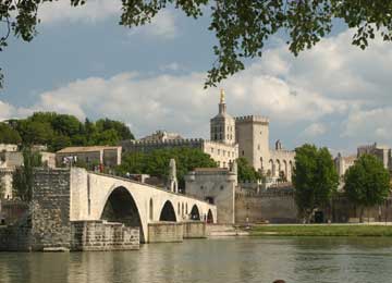 RESORT : Saint Saturnin les Avignon