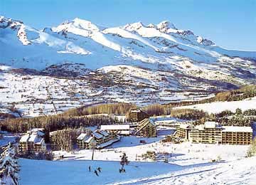 RESORT : LA JOUE DU LOUP