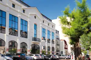Photo of the residence: residenceName