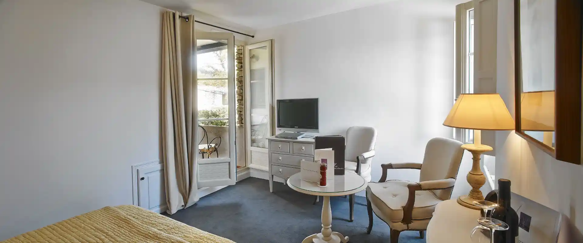 Lagrange Vacances&reg;  - Gordes / Joucas - Hotel le Mas des Herbes Blanches