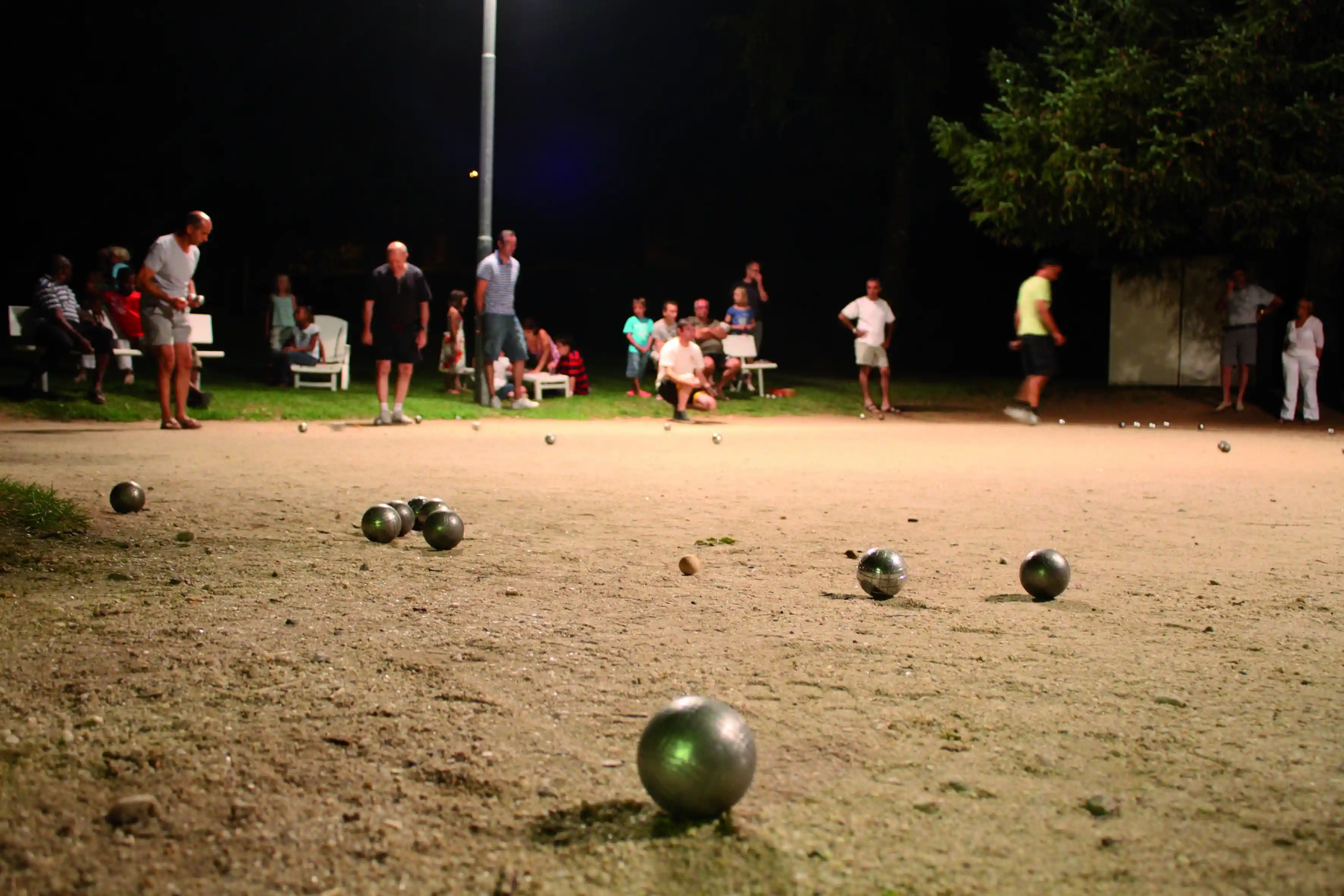 Lagrange Vacances&reg;  - Vic-sur-Cere - HOTEL LE FAMILY
