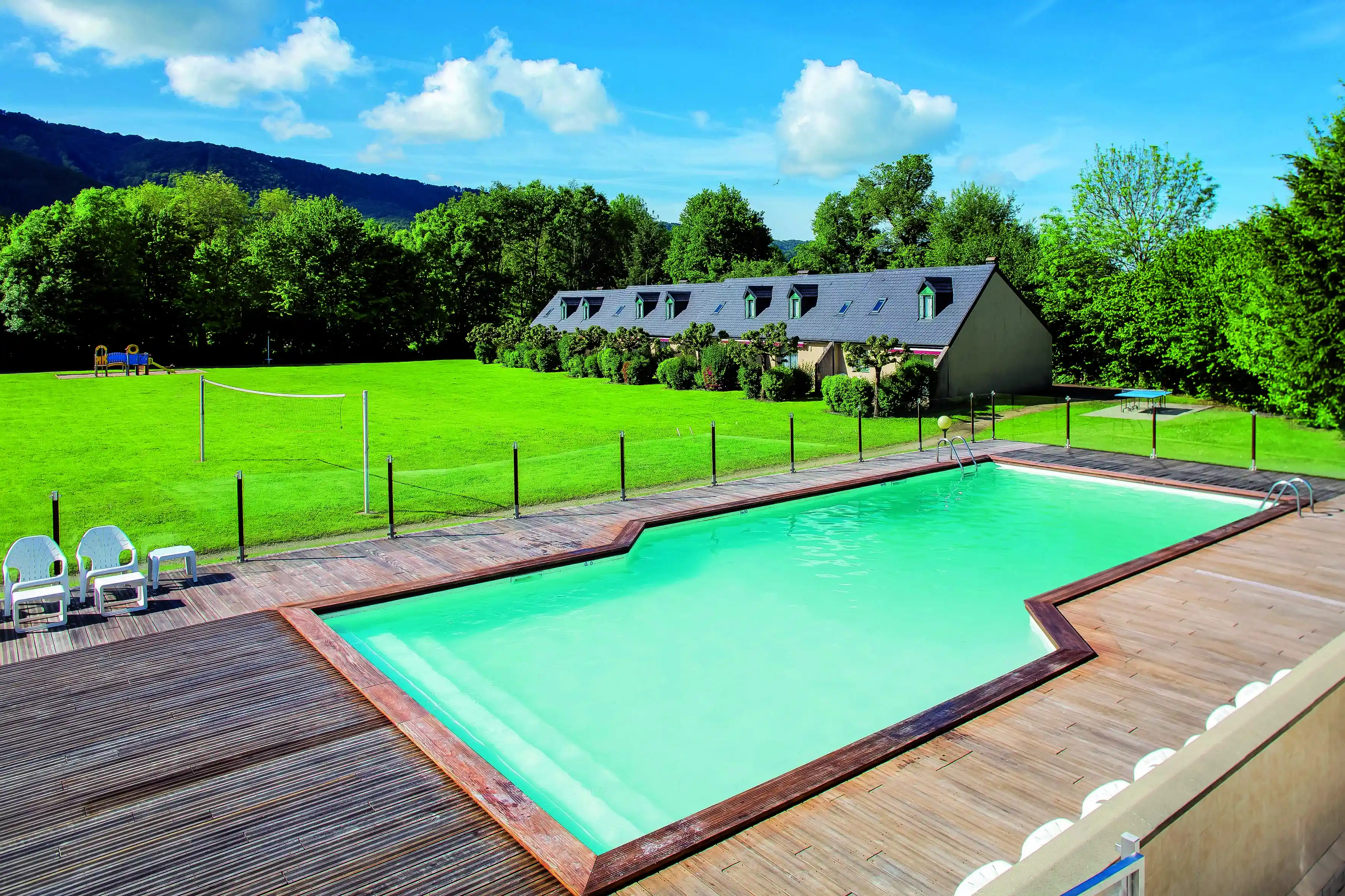 Lagrange Vacances&reg;  - Vic-sur-Cere - COMPLEXE HOTELIER LE FAMILY