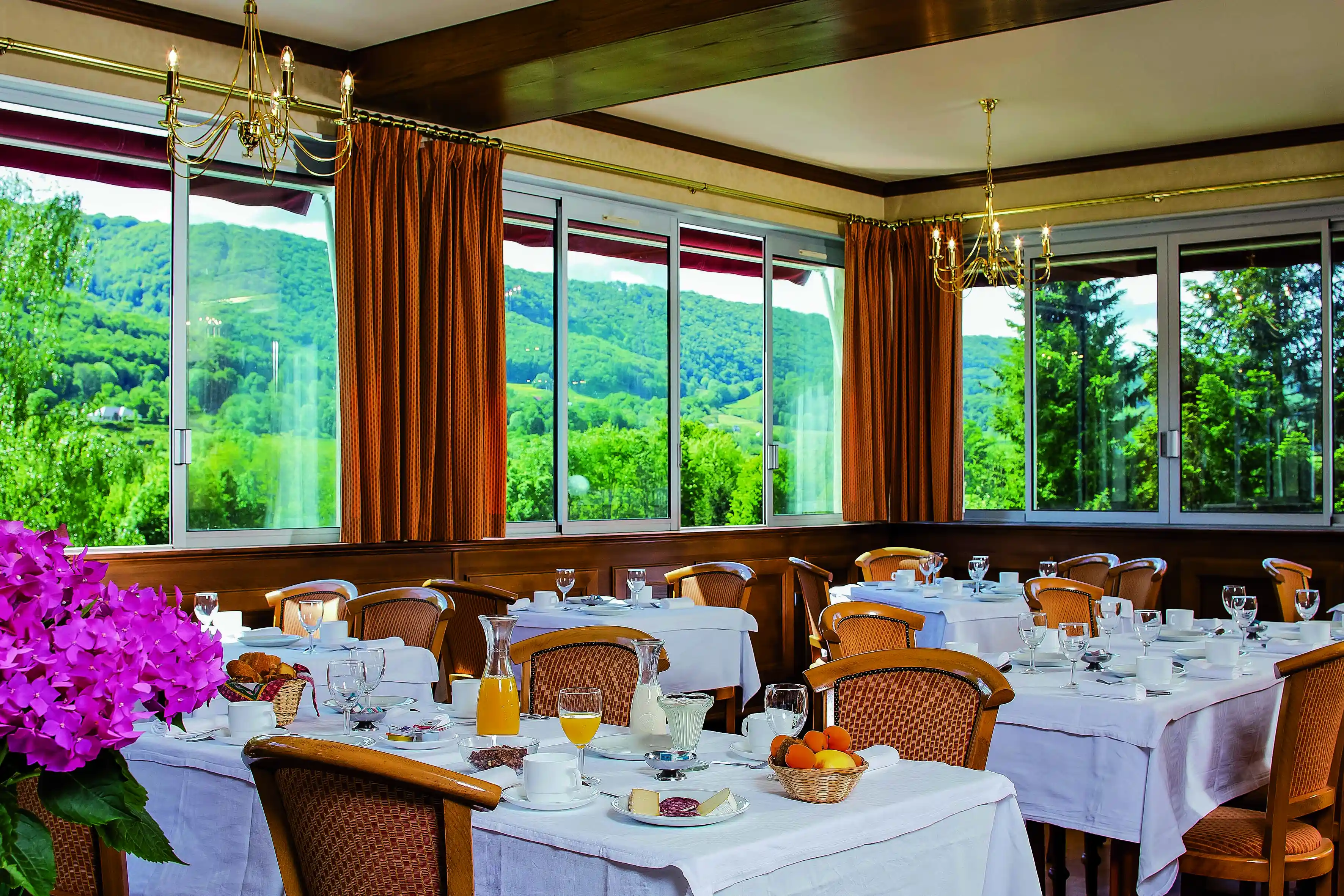 Lagrange Vacances&reg;  - Vic-sur-Cere - COMPLEXE HOTELIER LE FAMILY