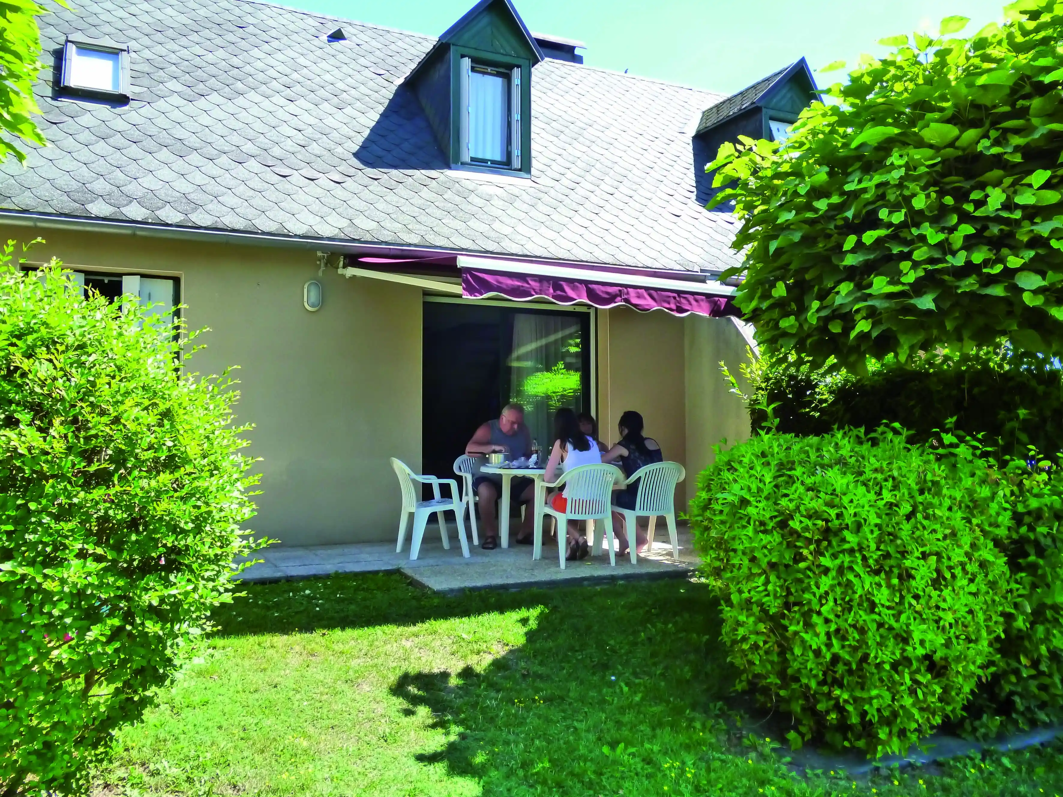 Lagrange Vacances&reg;  - Vic-sur-Cere - COMPLEXE HOTELIER LE FAMILY