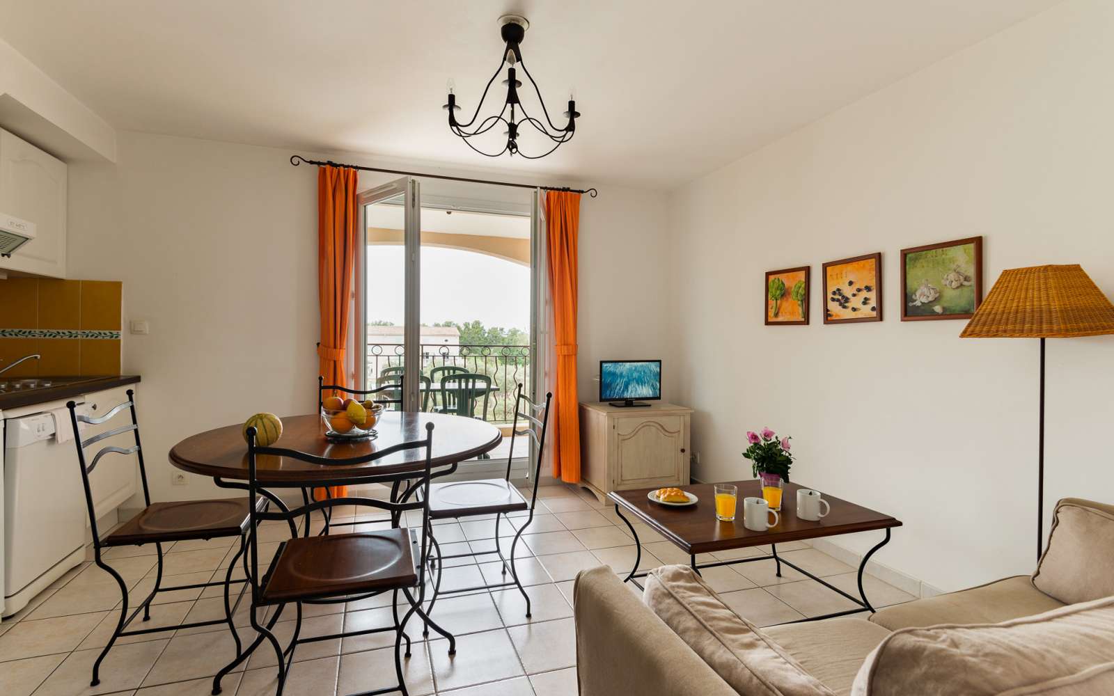 LAGRANGE VACANCES ®, Le Domaine de Bourgeac  Baux de Provence / le