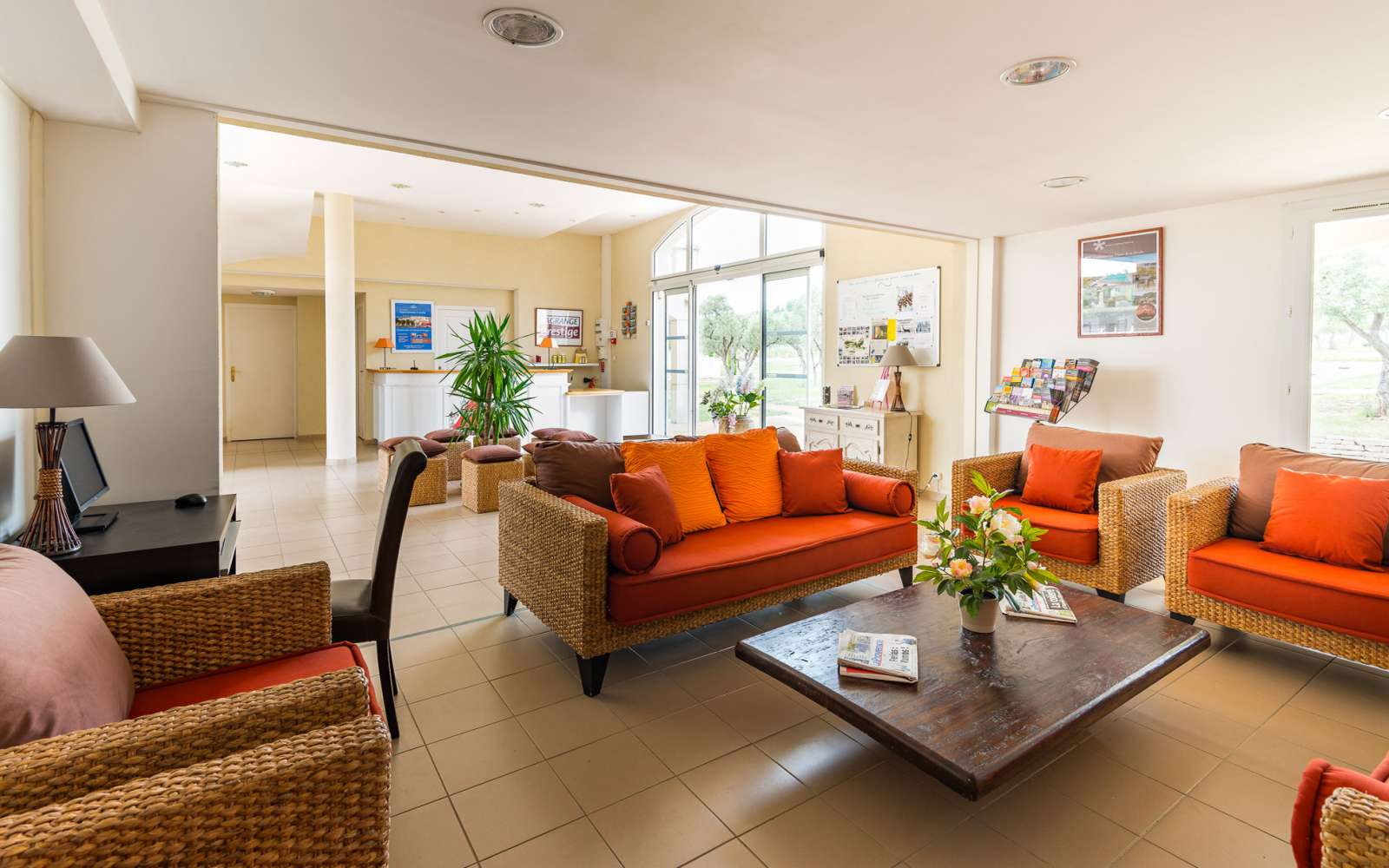 LAGRANGE VACANCES ®, Le Domaine de Bourgeac  Baux de Provence / le